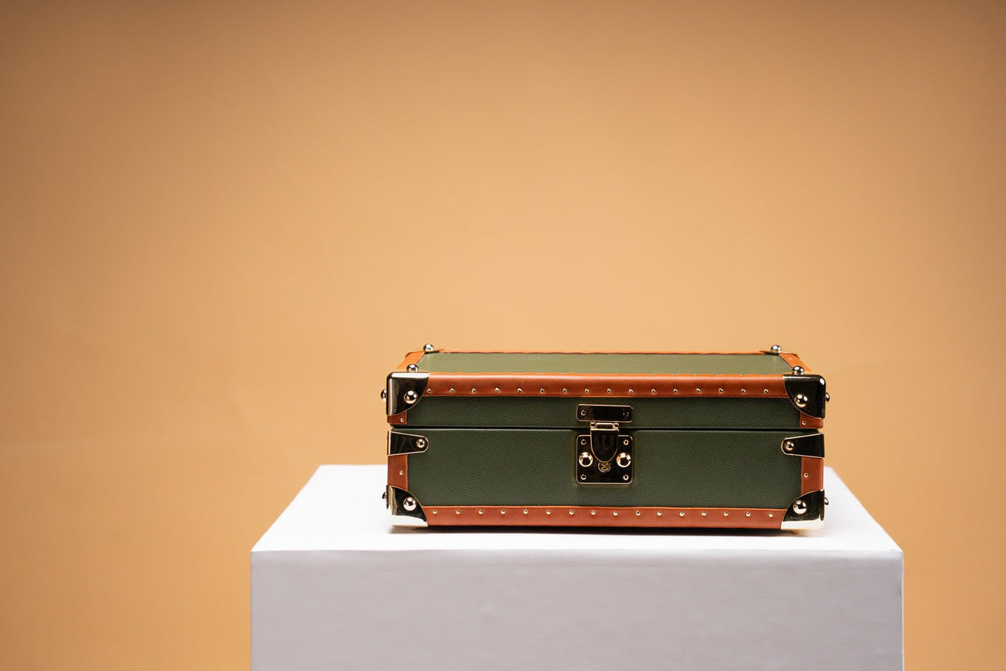 ペトラ ウォッチケース - サフィアーノ オリーブグリーン